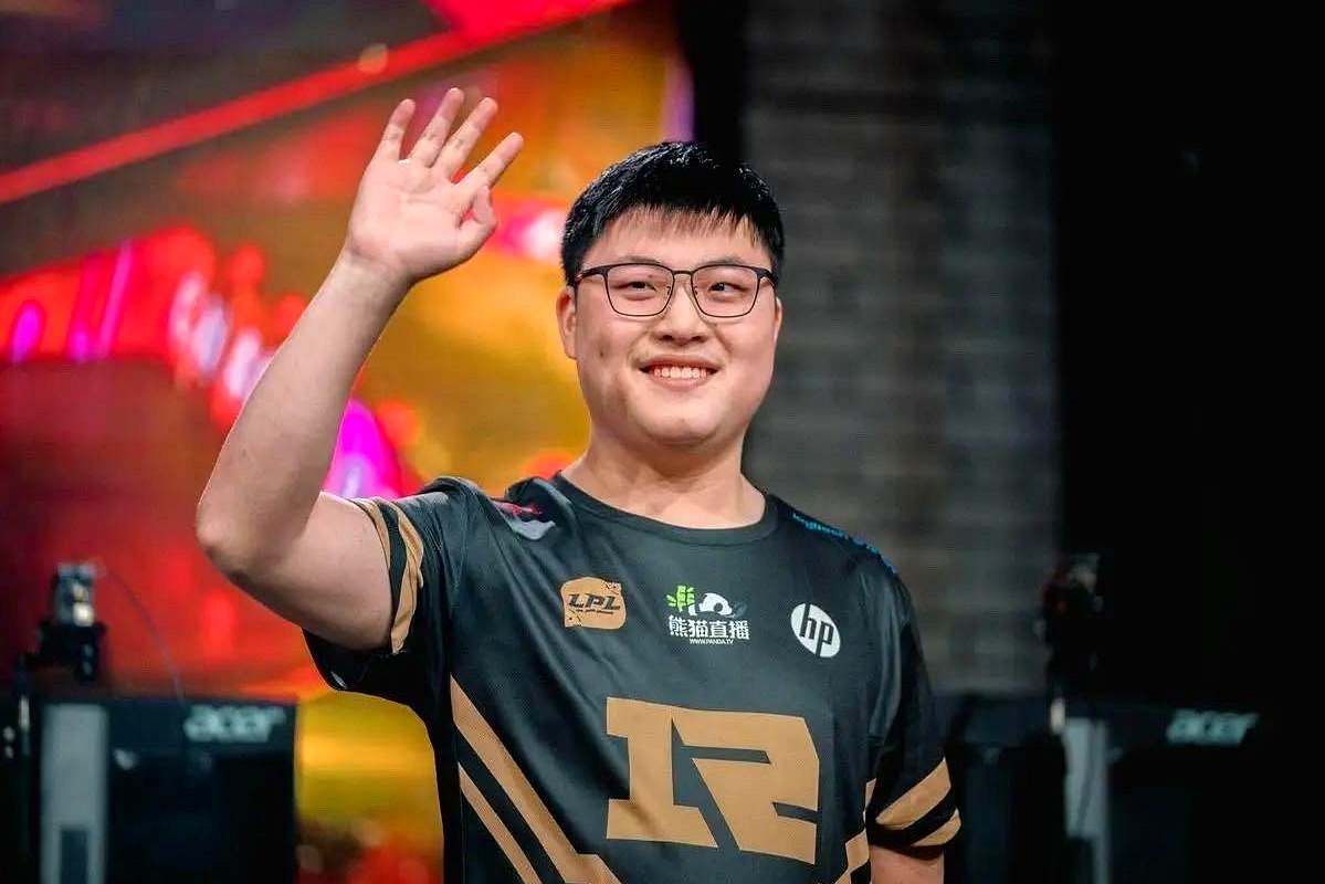 包含Uzi回归赛场，连败首场状态亮眼，加拿大队观众沸腾！的词条九游正版游戏下载