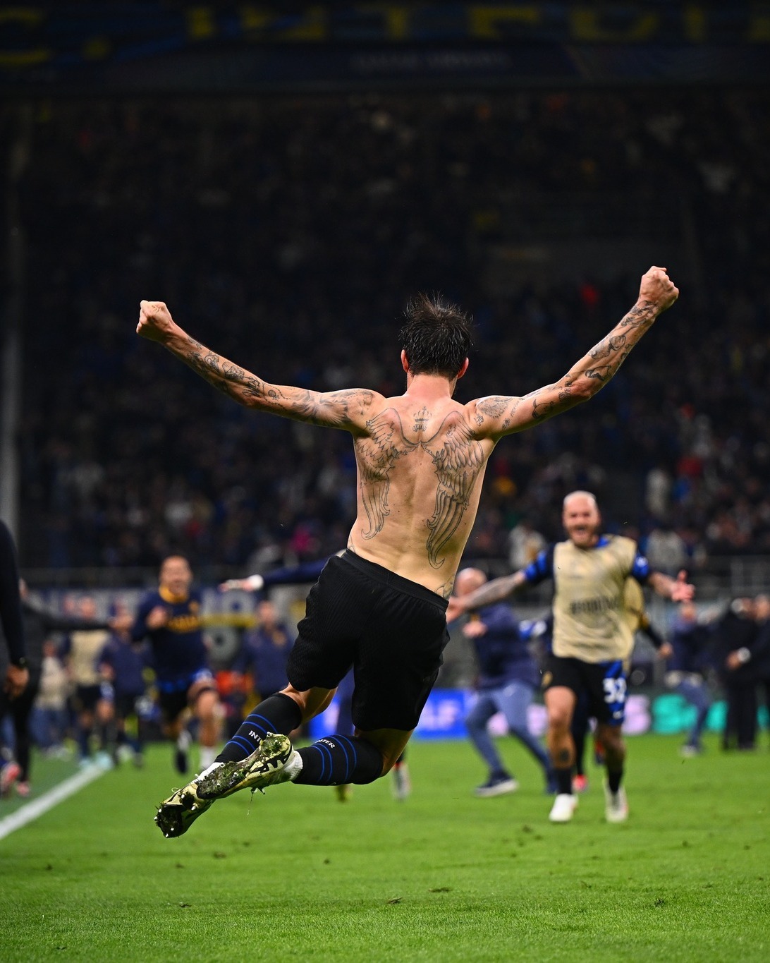 包含赛后体能课后；国际米兰外线爆发备战葡超；底气十足；细节决定成败的词条九游账号登录